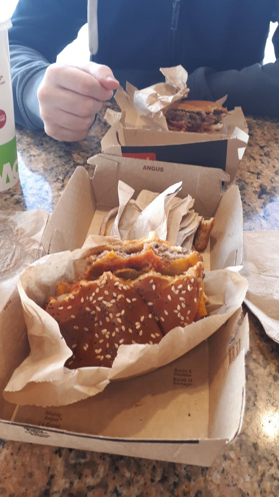 McDonalds | cafe | 295 Rue Barkoff, Trois-Rivières, QC G8T 2A5, Canada | 8193767922 OR +1 819-376-7922