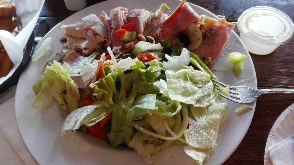 Wallys Pub | restaurant | 144 Ashworth Ave, Hampton, NH 03842, USA | 6039266954 OR +1 603-926-6954