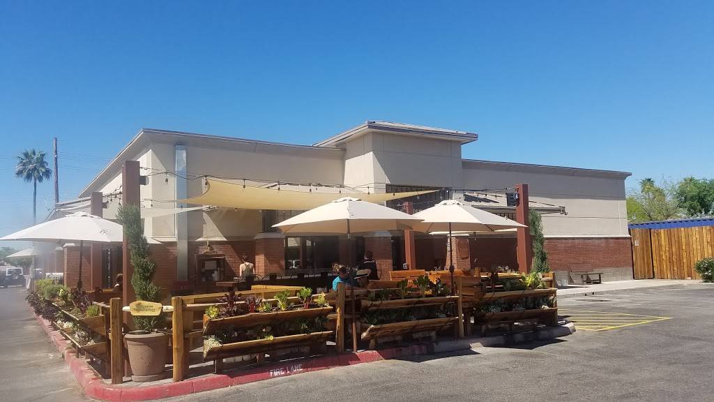 Arizona Wilderness Gilbert Brewpub | restaurant | 721 N Arizona Ave, Gilbert, AZ 85233, USA | 4804972739 OR +1 480-497-2739