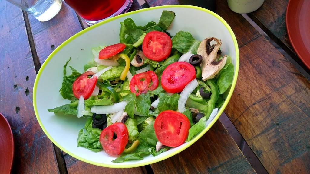 Vittorios Pizza | restaurant | Av Revolución, Romero, 21410 Tecate, B.C., Mexico | 016655213636 OR +52 665 521 3636