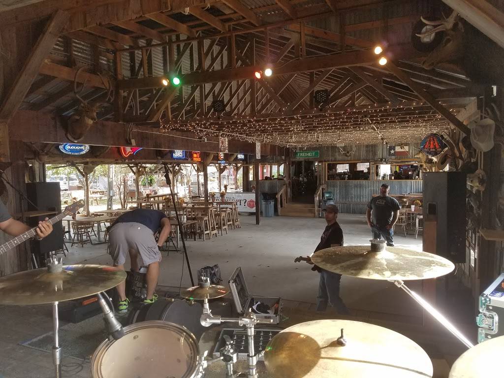 Freiheit Country Store | restaurant | 2157 FM1101, New Braunfels, TX 78130, USA | 8306259400 OR +1 830-625-9400