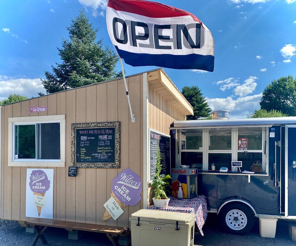 Hot Toddys | restaurant | Jones Ln, Clarendon, VT 05759, USA | 8022825412 OR +1 802-282-5412