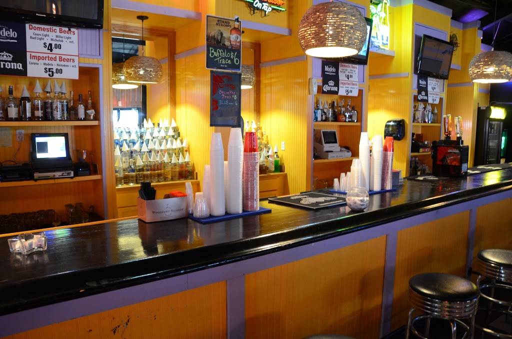 Coconut Beach | restaurant | 2787 S Floyd St, Louisville, KY 40209, USA | 5026342844 OR +1 502-634-2844