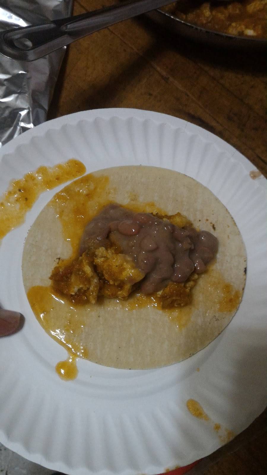 Three Brothers Pizzeria | restaurant | 189 Broad St, Staten Island, NY 10304, USA | 7187272682 OR +1 718-727-2682