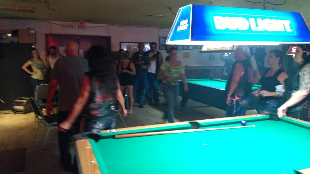 Roys Roadhouse Bar | restaurant | 22510 US 49, Saucier, MS 39574, USA | 2288321851 OR +1 228-832-1851