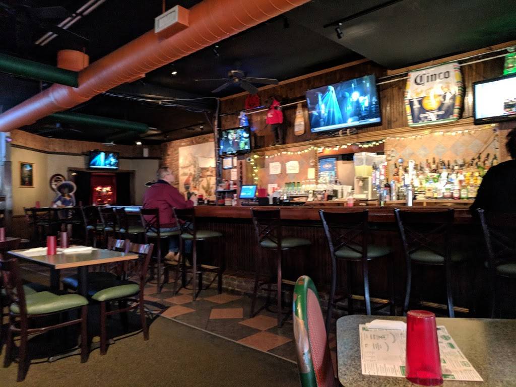 Magdalenas Bar & Grille | restaurant | 1955 W Alexis Rd, Toledo, OH 43613, USA | 4197202155 OR +1 419-720-2155