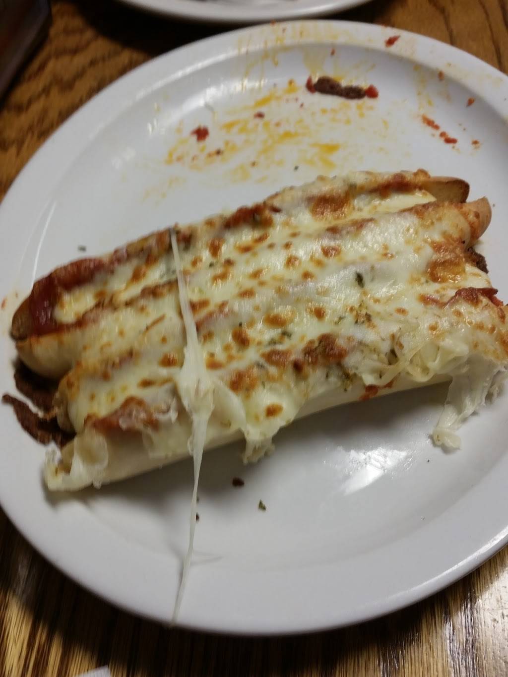 The Corner Bar & Grill | restaurant | 4492 N 4th St, Dubois, IN 47527, USA | 8126782491 OR +1 812-678-2491