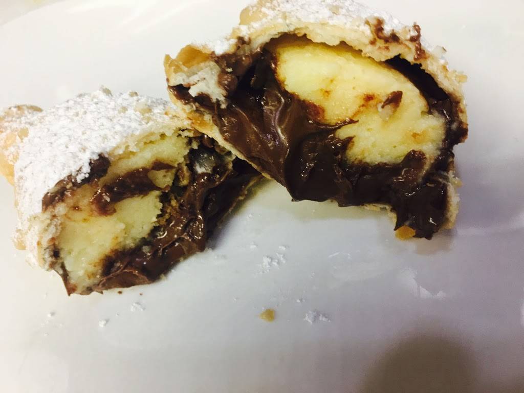 EmpanadaVille | meal takeaway | 374 Neighborhood Rd, Mastic Beach, NY 11951, USA | 6313993526 OR +1 631-399-3526