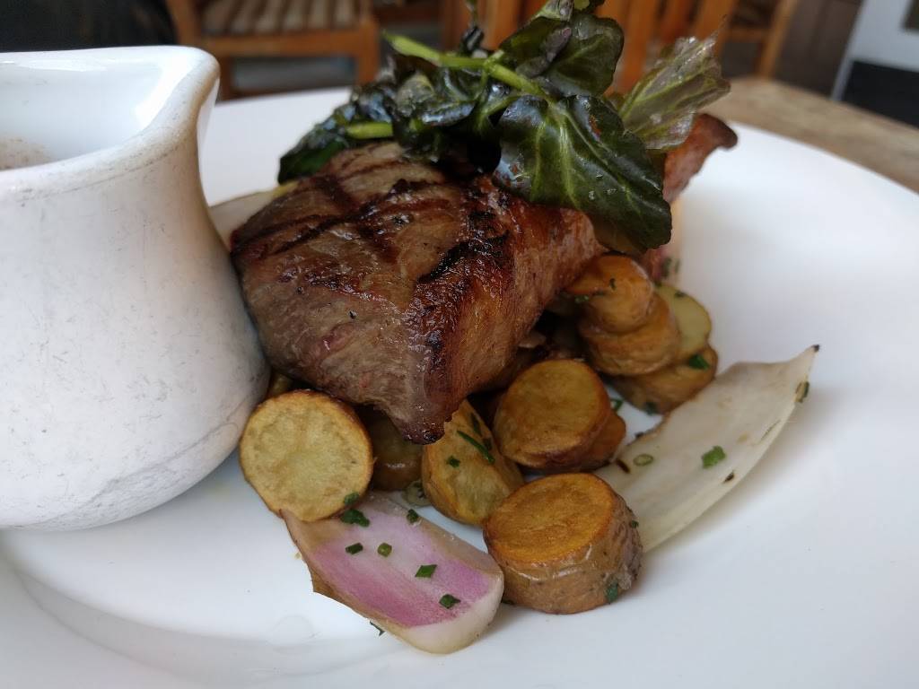 Tiburon Tavern | restaurant | 1651 Tiburon Blvd Suite B, Tiburon, CA 94920, USA | 4154355996 OR +1 415-435-5996