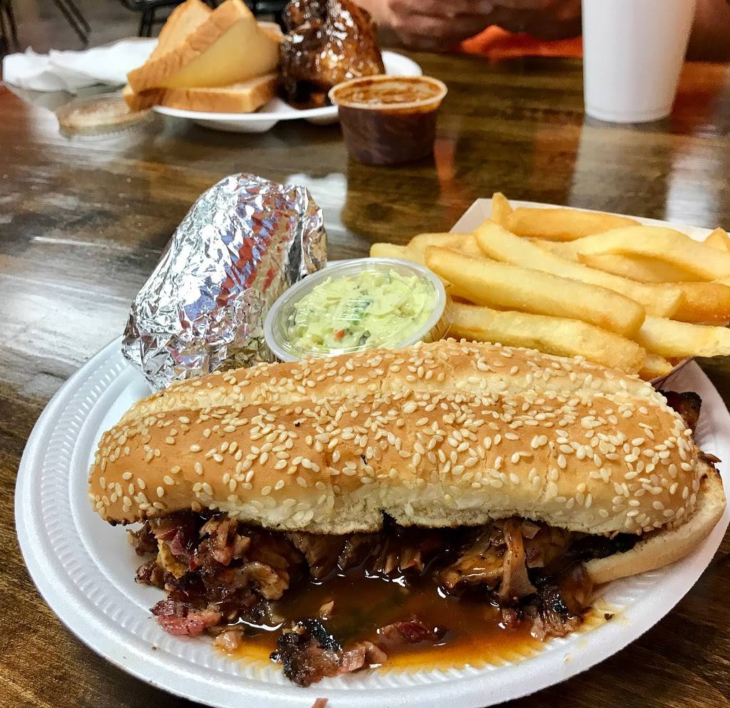 Cozy Corner Restaurant | restaurant | 735 North Pkwy, Memphis, TN 38105, USA | 9015279158 OR +1 901-527-9158