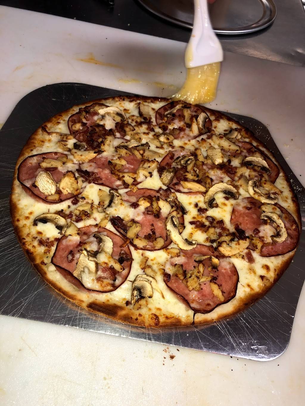 Shasta Pizza Company | restaurant | 1713 Bruce St, Anderson, CA 96007, USA | 5303642466 OR +1 530-364-2466