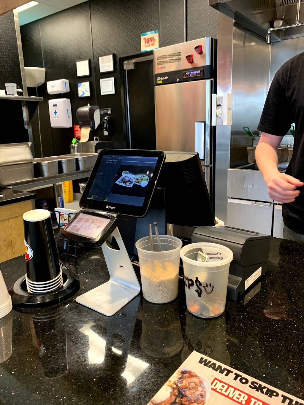 Mo Bettahs | restaurant | 855 W State St, Pleasant Grove, UT 84062, USA | 3852375758 OR +1 385-237-5758