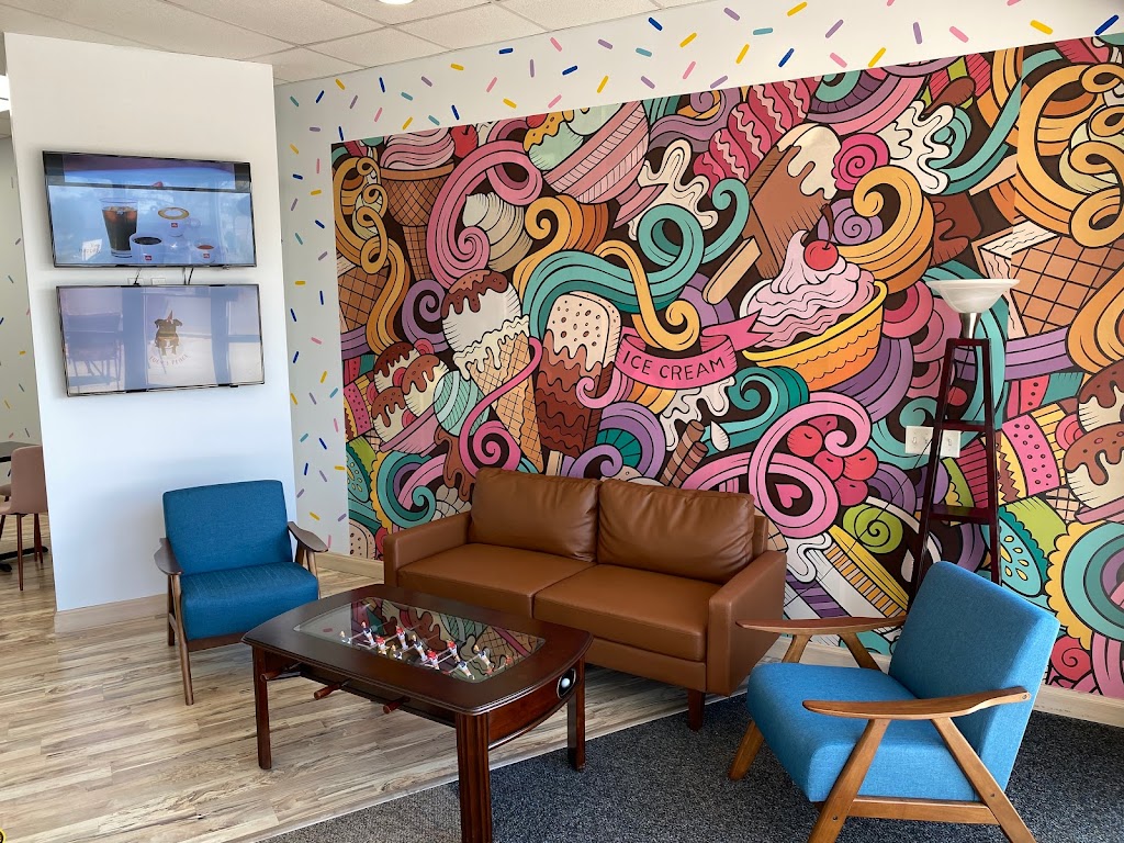 Lucys Place | bakery | 2902 Alt, US-19, Palm Harbor, FL 34683, USA | 7272359536 OR +1 727-235-9536