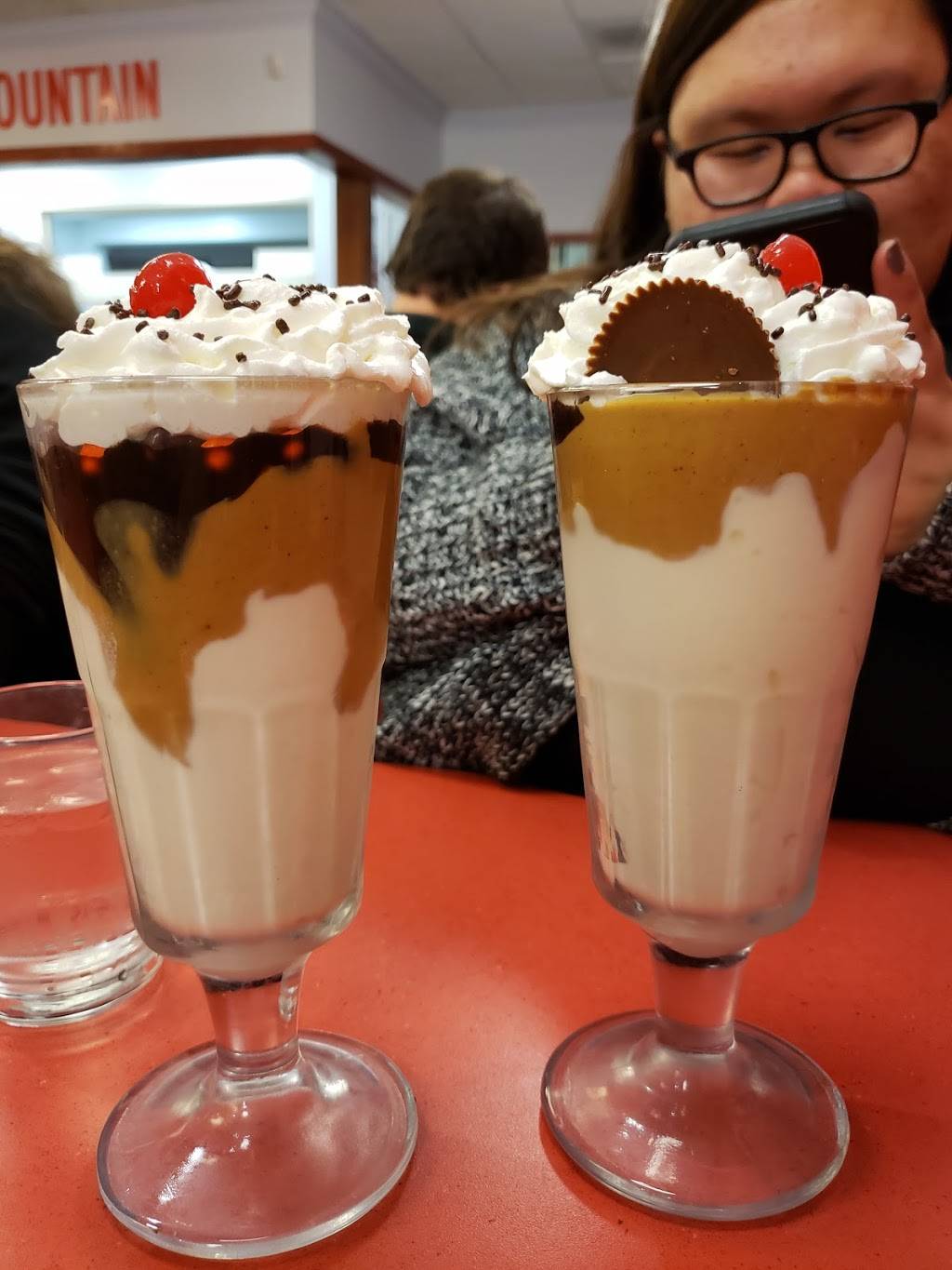 Friendlys | restaurant | 9551 Belair Rd, Nottingham, MD 21236, USA | 4102562120 OR +1 410-256-2120