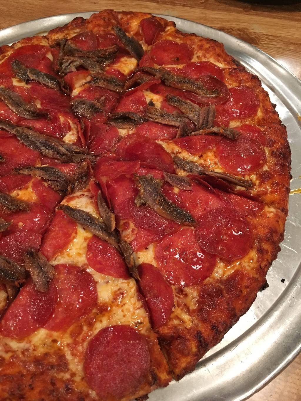 Round Table Pizza | meal delivery | 5440-A Thornwood Dr, San Jose, CA 95123, USA | 4085785200 OR +1 408-578-5200