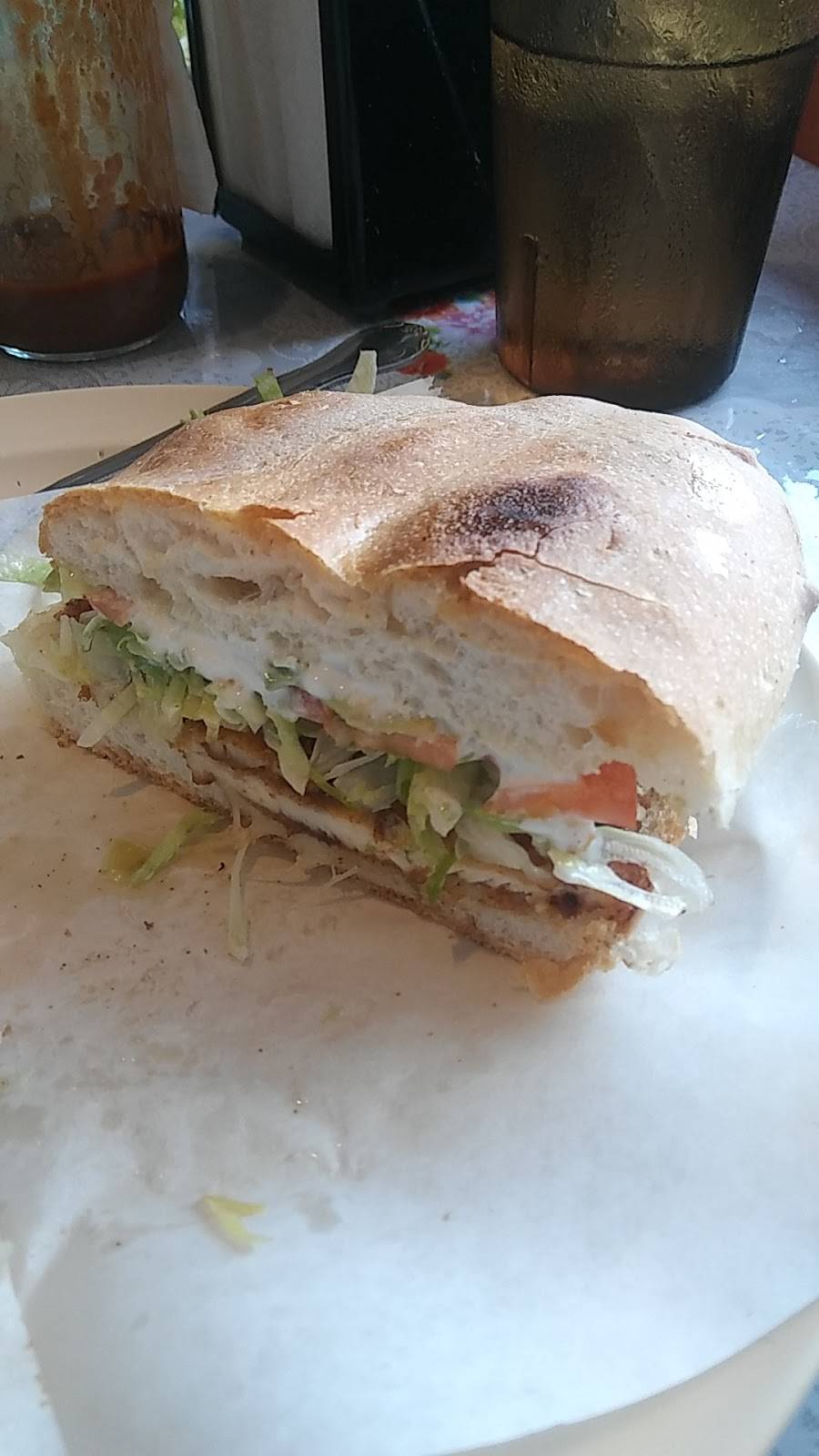 El Pueblo | restaurant | 2212 W Devon Ave, Chicago, IL 60659, USA | 7739731300 OR +1 773-973-1300