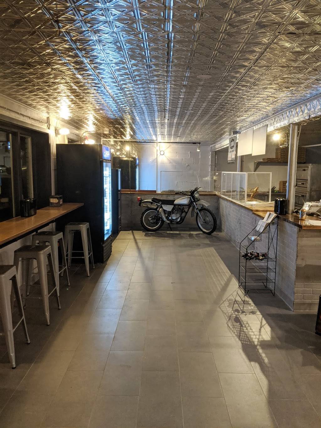 Moto Pizza Falmouth | restaurant | 500 Waquoit Hwy, East Falmouth, MA 02536, USA | 5083886888 OR +1 508-388-6888