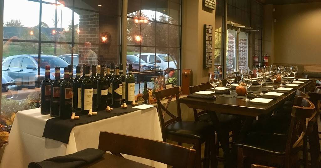 Water into Wine, Bistro & Lounge | night club | 607 N Campbell Station Rd, Knoxville, TN 37934, USA | 8653921586 OR +1 865-392-1586