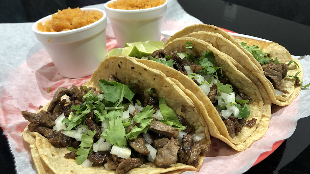 Isidro’s Tamales & Taqueria 2 | restaurant | 263 N Convent St, Bourbonnais, IL 60914, USA | 8155735279 OR +1 815-573-5279