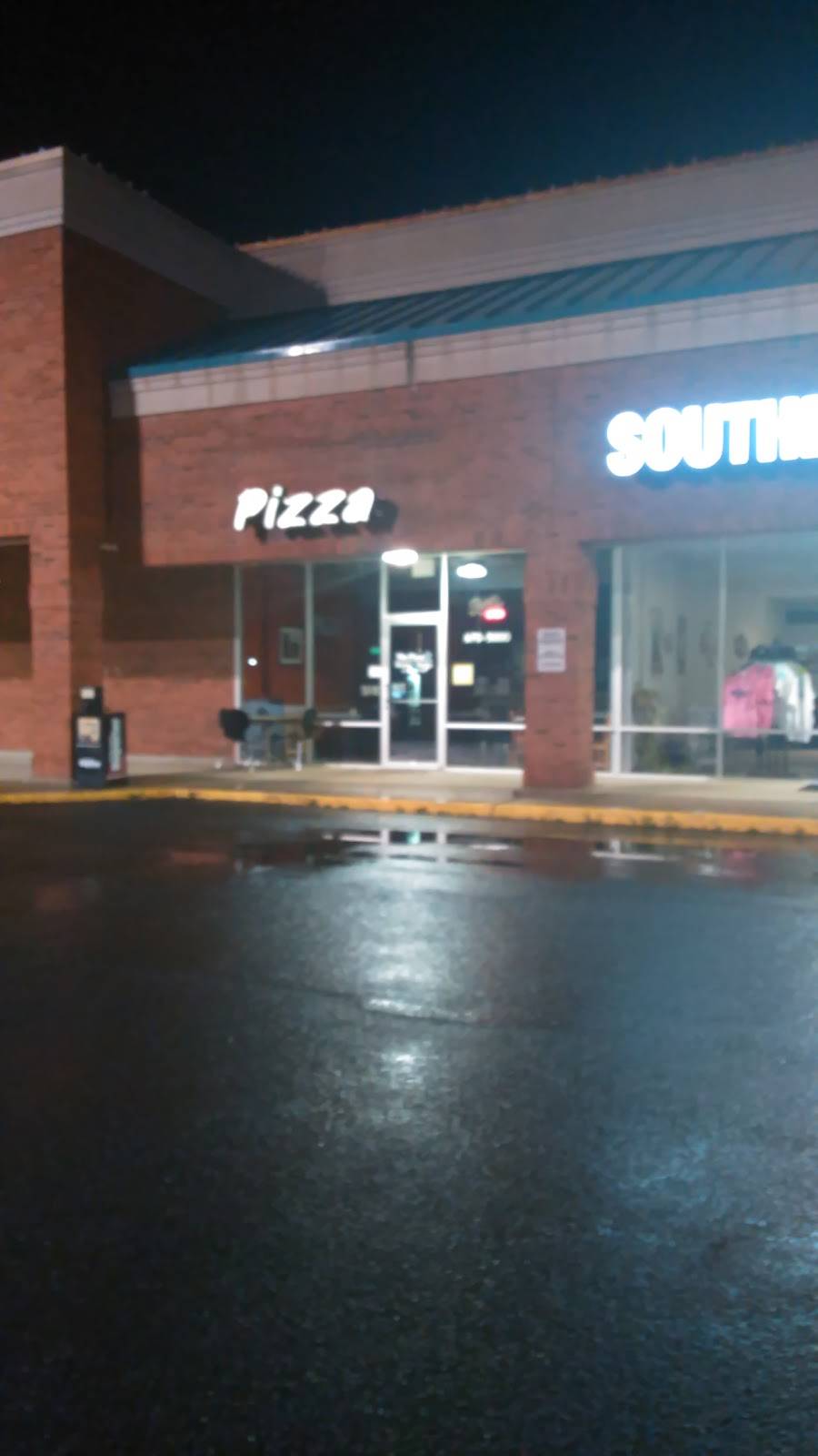 The Pizza Star | restaurant | 295 Columbiana Square, Columbiana, AL 35051, USA | 2056705000 OR +1 205-670-5000