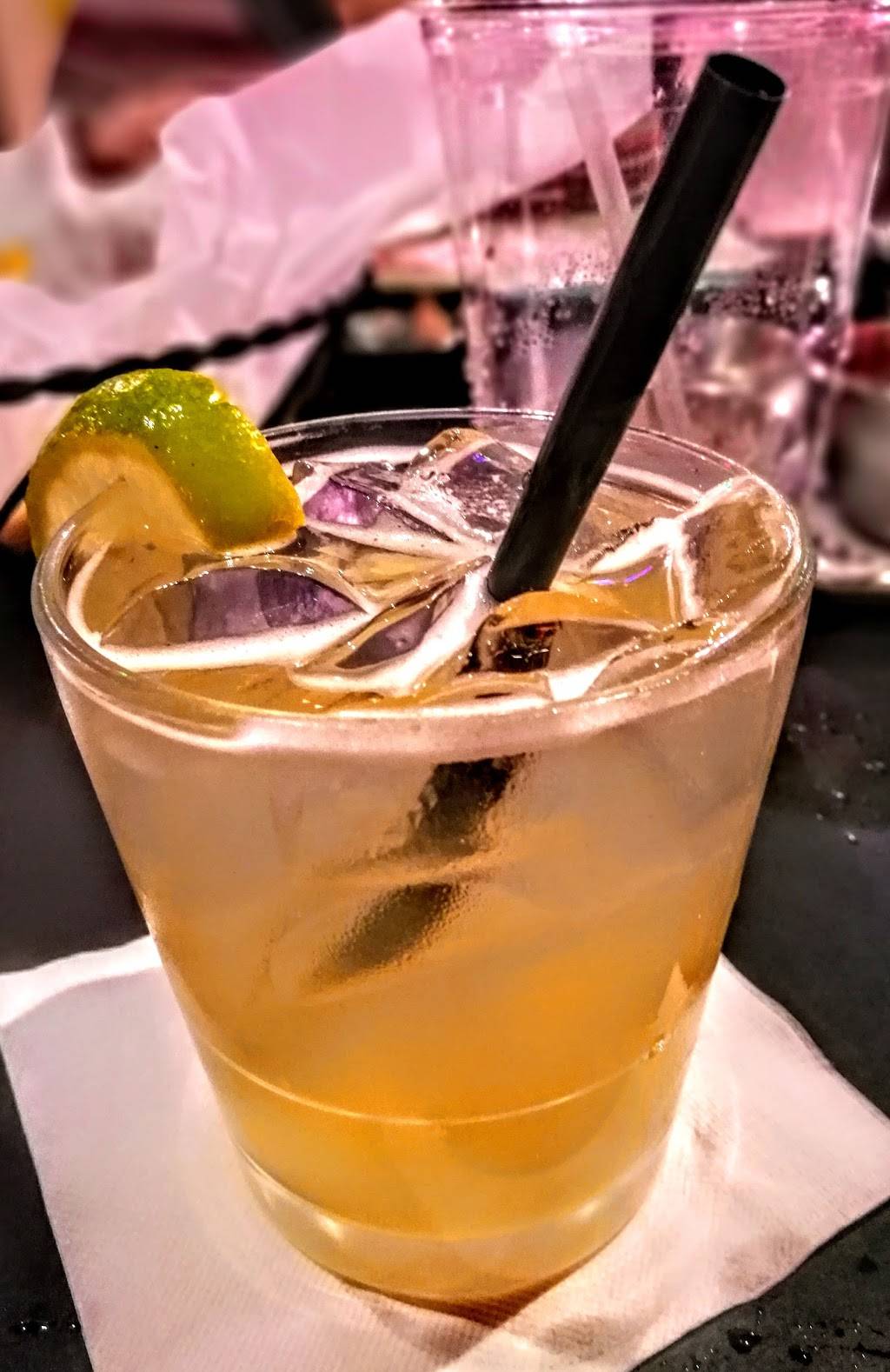 Iguana Mia of Bonita Springs | restaurant | 28051 S Tamiami Trail, Bonita Springs, FL 34134, USA | 2399492001 OR +1 239-949-2001