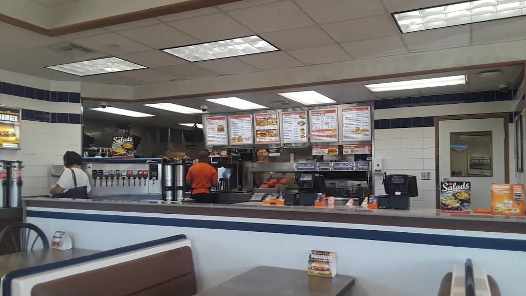 Whataburger | restaurant | 10319 US-59, Wharton, TX 77488, USA | 9795321208 OR +1 979-532-1208