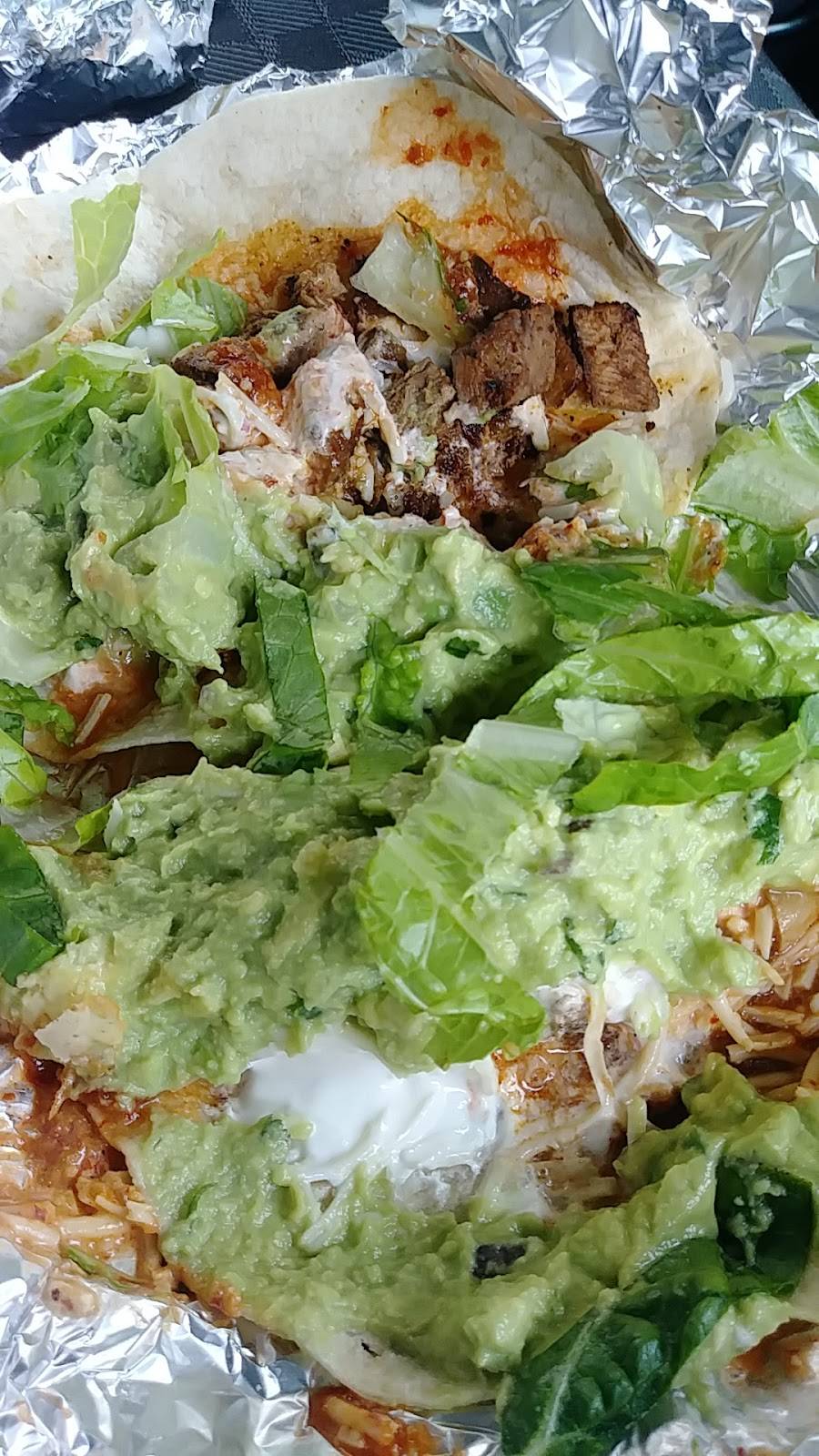 Chipotle Mexican Grill | restaurant | 28102 Newhall Ranch Rd, Valencia, CA 91355, USA | 6612579526 OR +1 661-257-9526