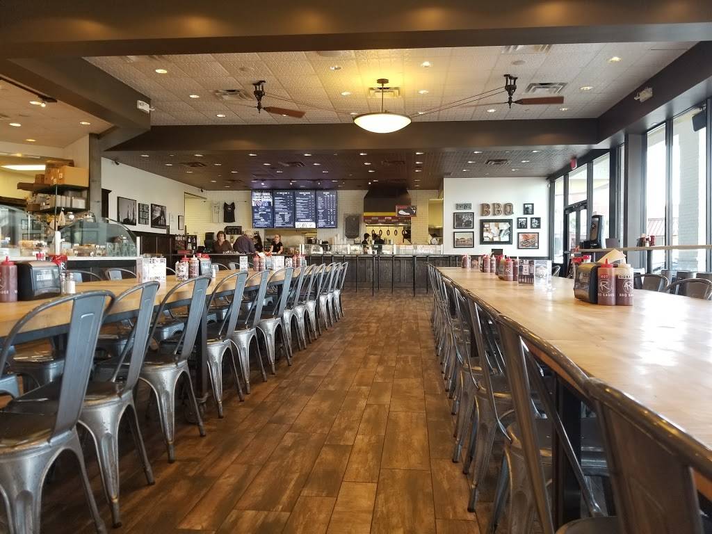 4 Rivers Smokehouse | restaurant | 14330 N Dale Mabry Hwy, Tampa, FL 33618, USA | 8444748377 OR +1 844-474-8377