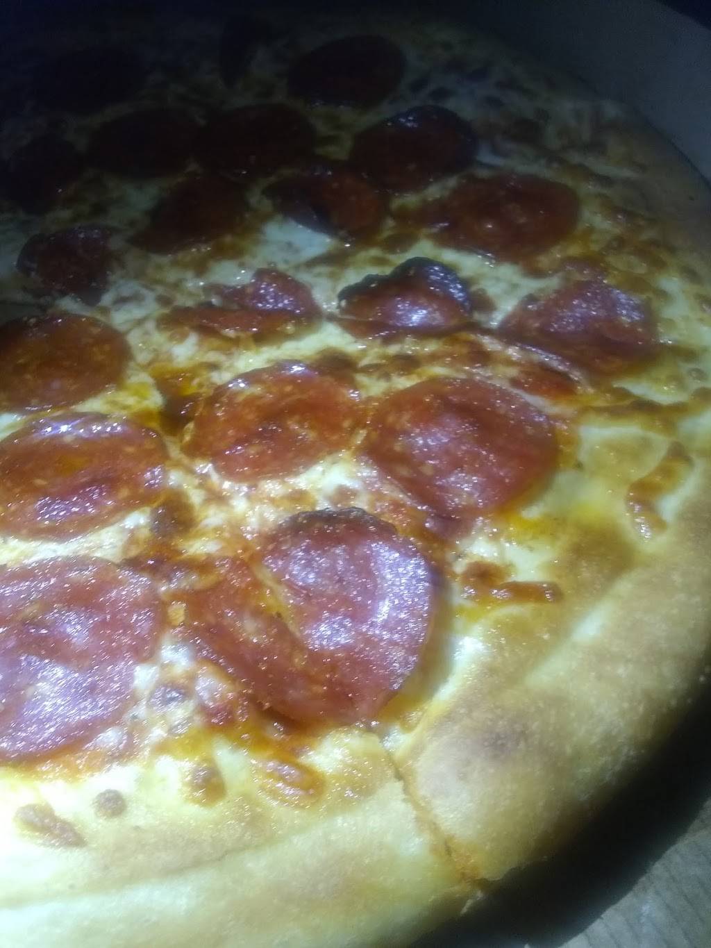 Little Caesars Pizza | meal takeaway | 3390 Overton Crossing St, Memphis, TN 38127, USA | 9013533600 OR +1 901-353-3600