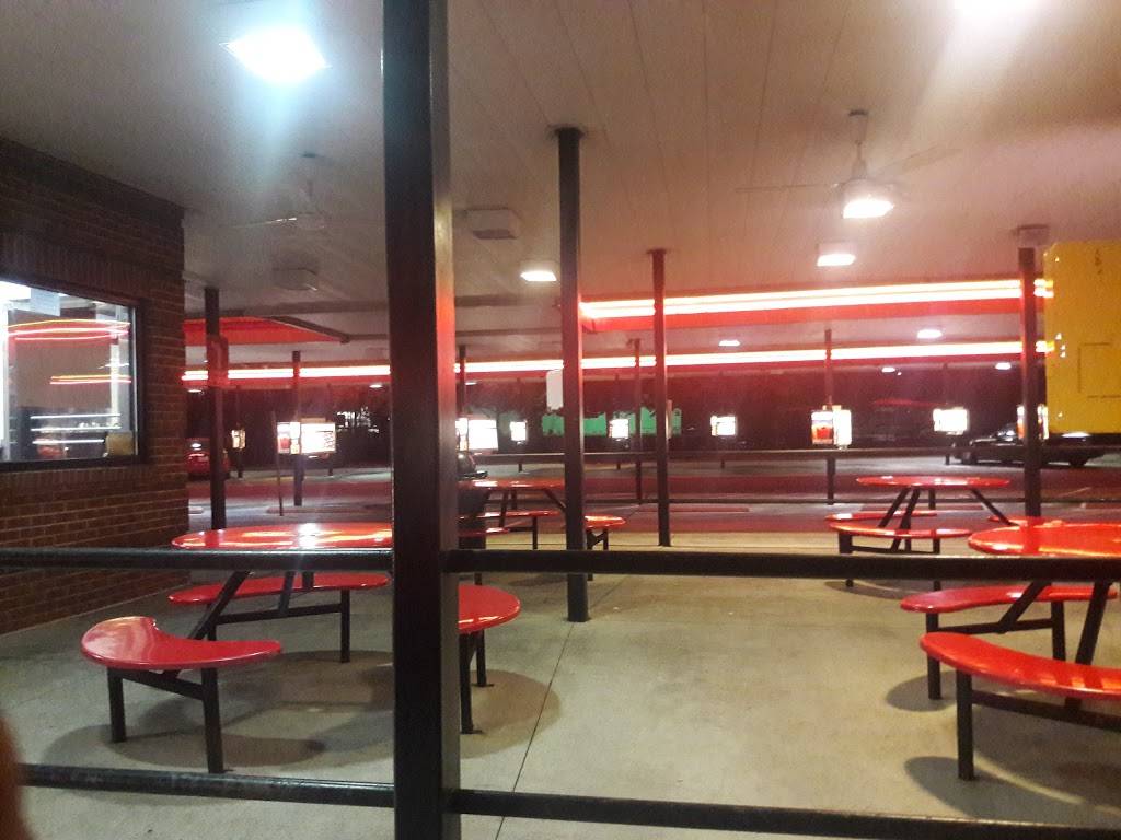 Sonic Drive-In | restaurant | 2001 W Mercury Blvd, Hampton, VA 23666, USA | 7572620985 OR +1 757-262-0985