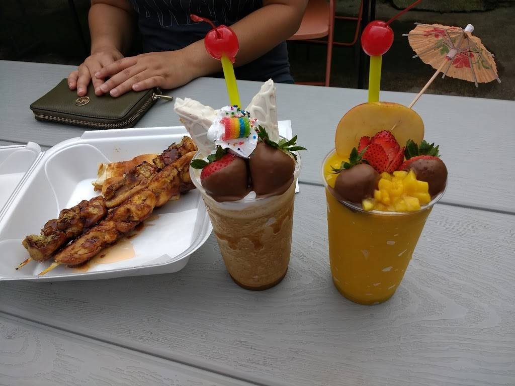 La Isla Del Frappe & Puchunguis Pinchos | restaurant | 7401 E Colonial Dr, Orlando, FL 32807, USA | 4073002196 OR +1 407-300-2196