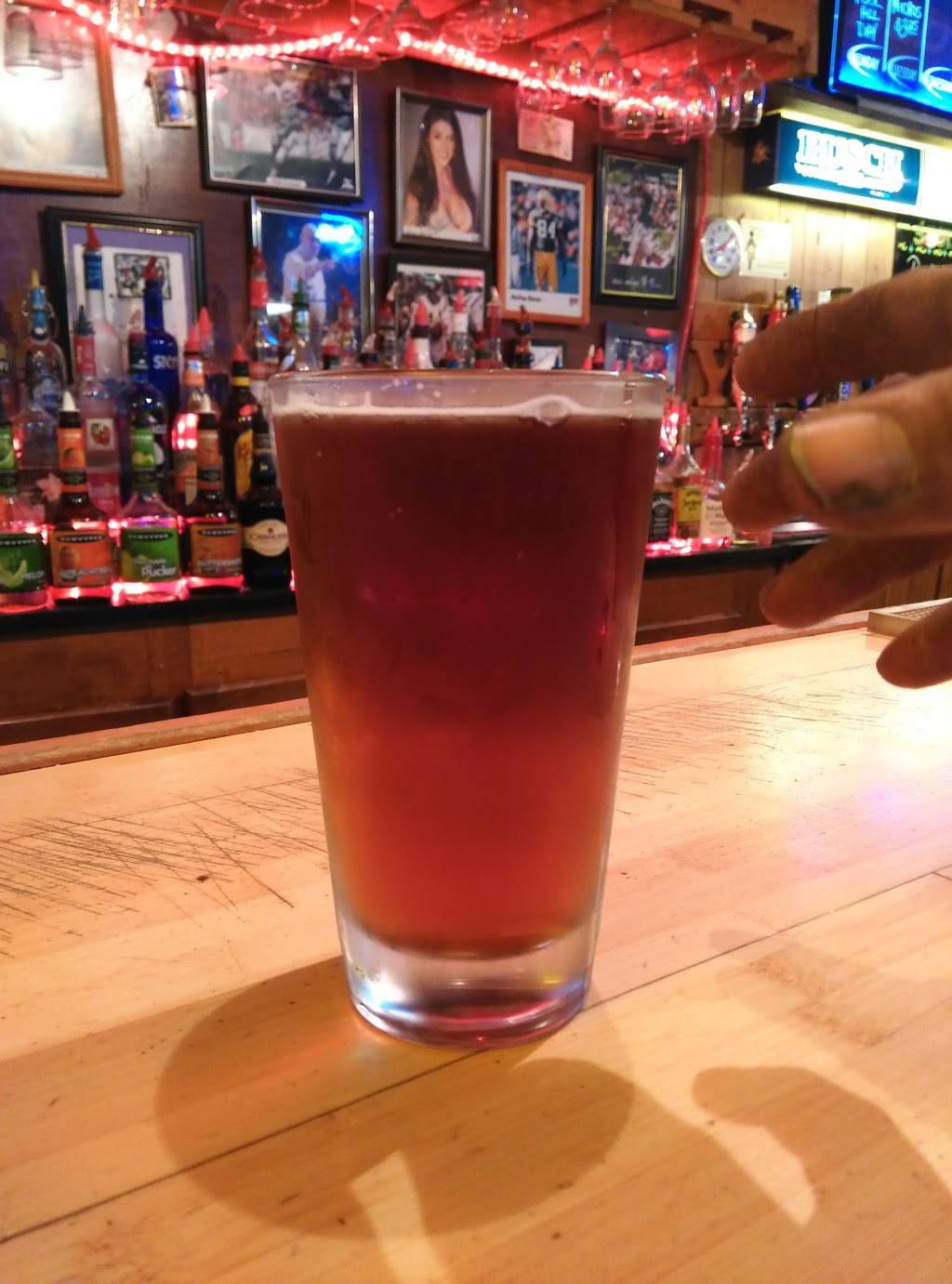 Your Break Tavern | restaurant | 210 E Main St, Silverton, OR 97381, USA | 5038737786 OR +1 503-873-7786