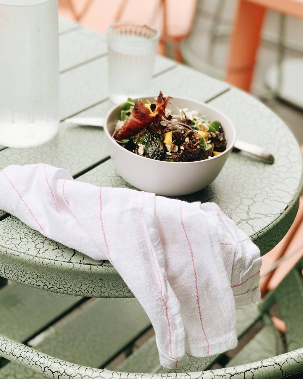 Eden Hill Provisions | restaurant | 1935 Queen Anne Ave N, Seattle, WA 98109, USA | 2069466636 OR +1 206-946-6636