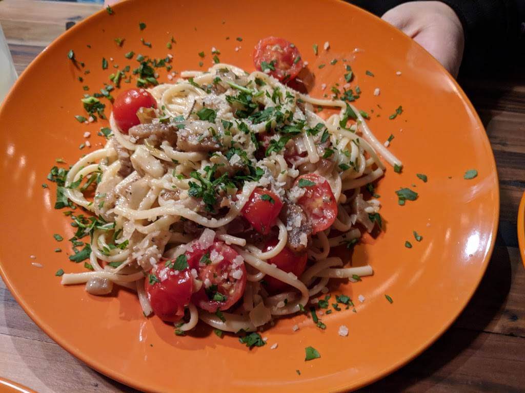 Yetos | restaurant | 299 Main St, Biddeford, ME 04005, USA | 2072827500 OR +1 207-282-7500