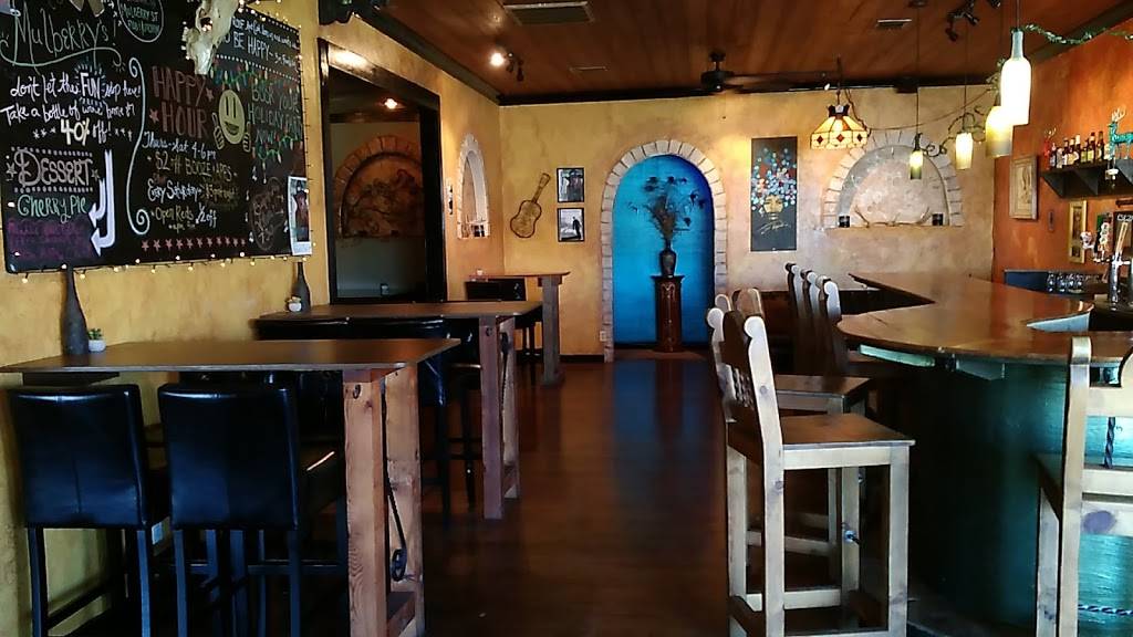 Mulberry St. Pub & Grub | restaurant | 823 Main St, Bandera, TX 78003, USA | 8307969463 OR +1 830-796-9463