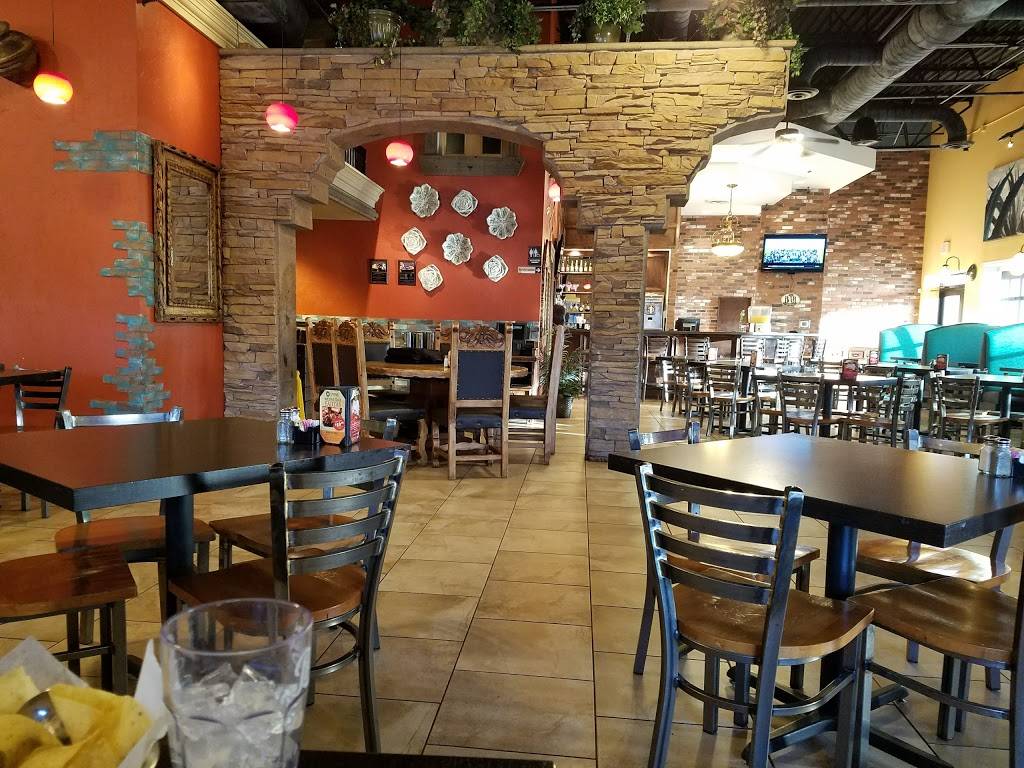 Cristinas Fine Mexican Restaurant | restaurant | 4170 Lavon Dr # 100, Garland, TX 75040, USA | 9724967555 OR +1 972-496-7555