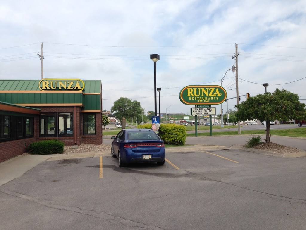 Runza Restaurant | restaurant | 4713 S 77th Ave, Ralston, NE 68127, USA | 4025925314 OR +1 402-592-5314