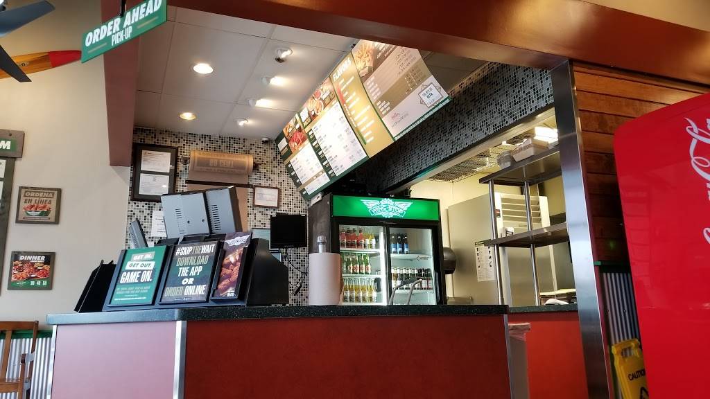 Wingstop | restaurant | 10910 N Central Expy, Dallas, TX 75231, USA | 2143739464 OR +1 214-373-9464