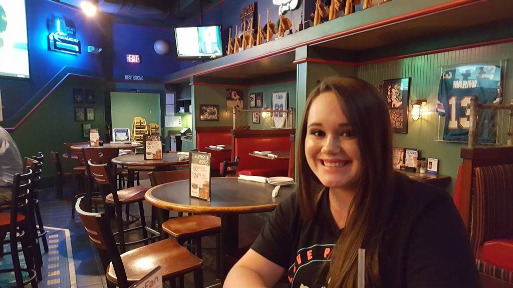 Baumhowers Victory Grille | restaurant | 2309 Memorial Pkwy SW, Huntsville, AL 35801, USA | 2568818878 OR +1 256-881-8878