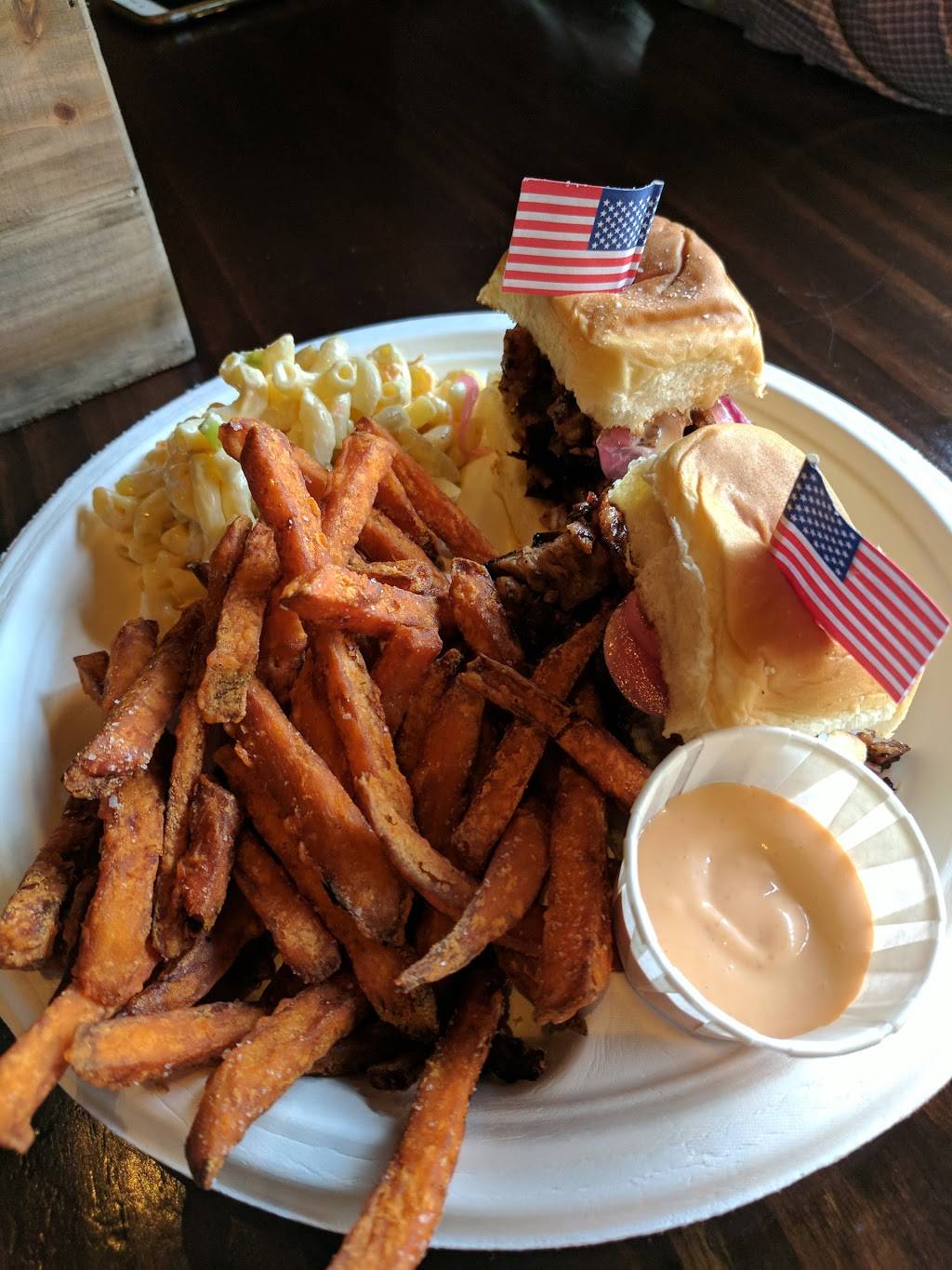 Hardwood Bar & Smokery | restaurant | 680 8th St Ste. 170, San Francisco, CA 94103, USA | 4157962437 OR +1 415-796-2437