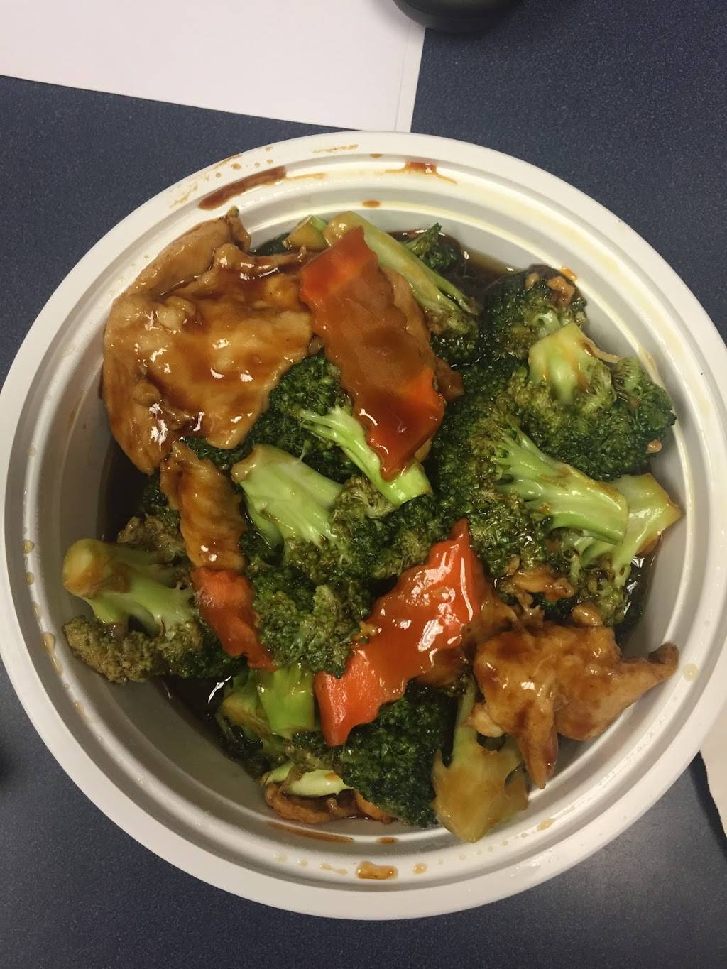 Yeungs House | restaurant | 463 Perry Hwy, West View, PA 15229, USA | 4129392388 OR +1 412-939-2388