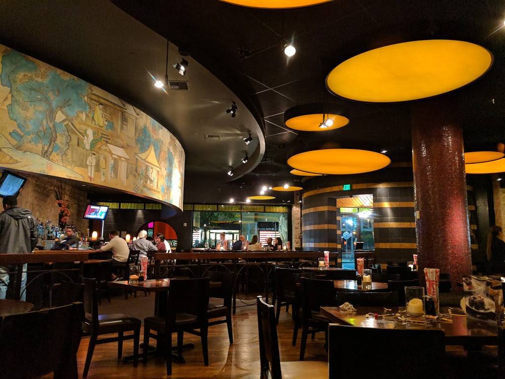 P.F. Changs | restaurant | 5633 Bay St, Emeryville, CA 94608, USA | 5108790990 OR +1 510-879-0990