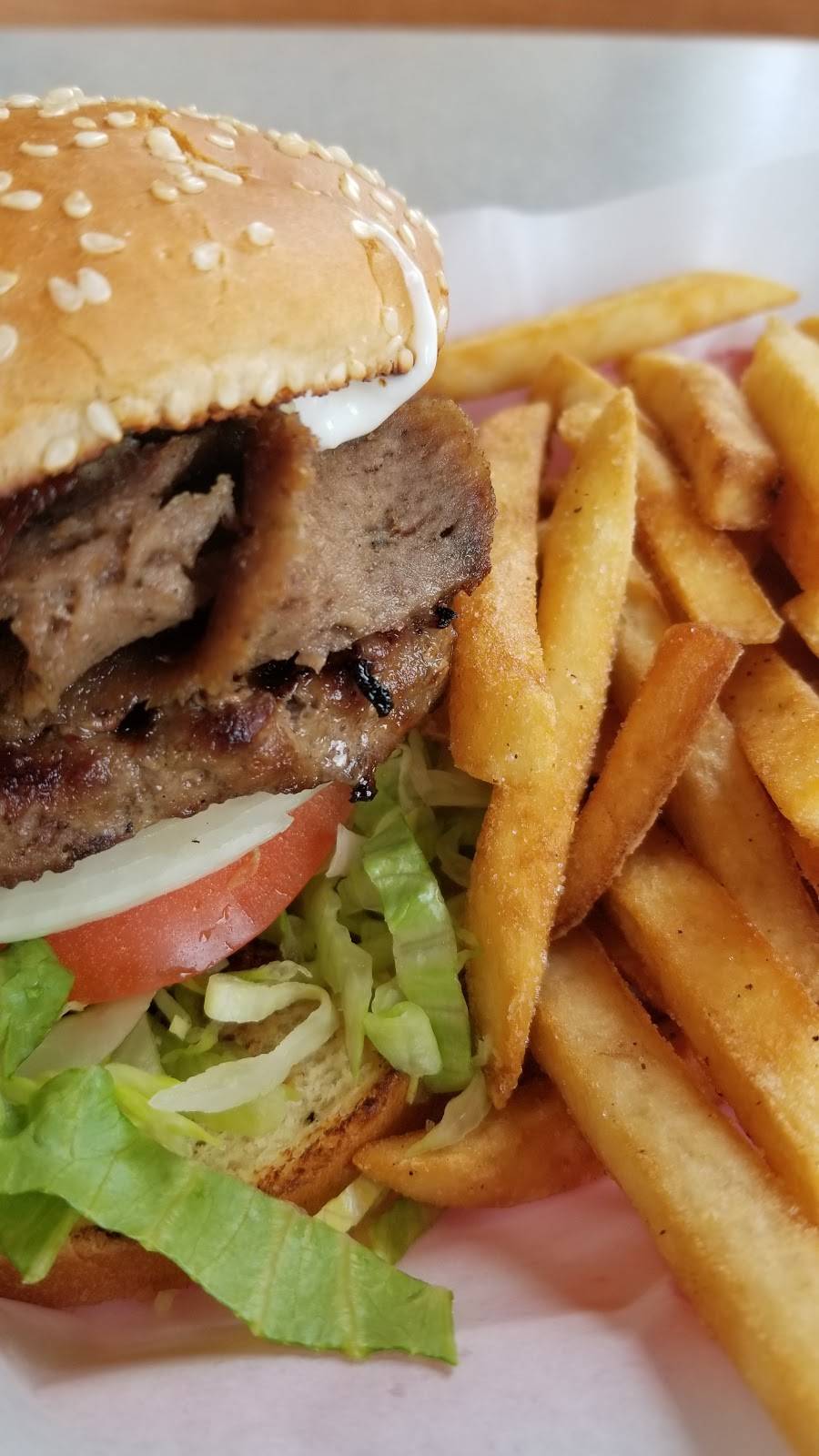 Spankys Gyros | restaurant | 2627 Sandhutton Ave, Rockford, IL 61109, USA | 8153971336 OR +1 815-397-1336