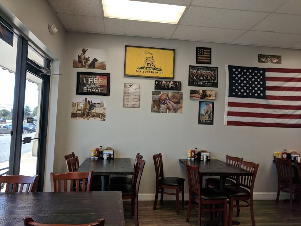 Lunchbox 22 | restaurant | 16618 Mountain Rd, Montpelier, VA 23192, USA | 8048836614 OR +1 804-883-6614