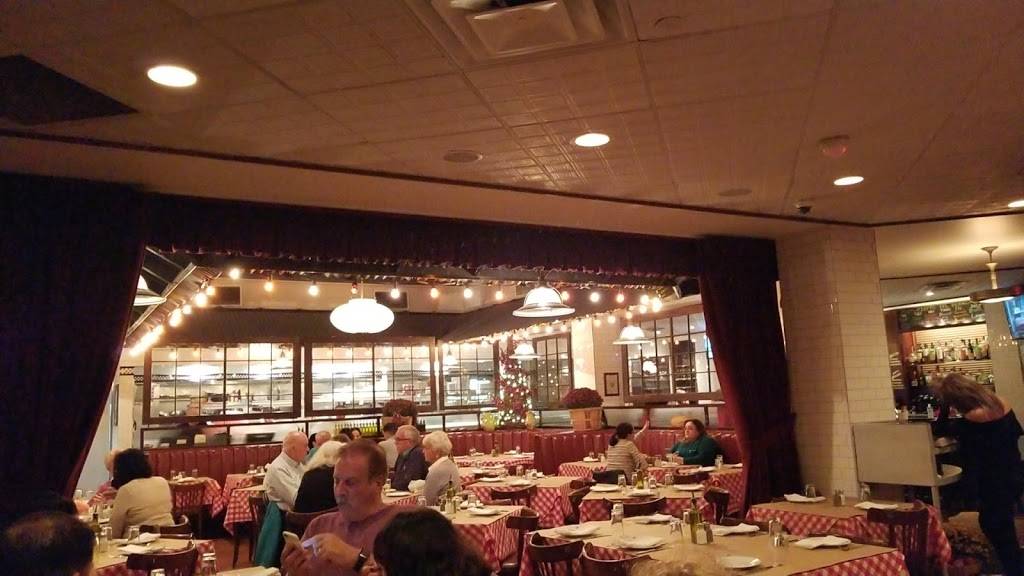 Uncle Bacalas | restaurant | 2370 Jericho Turnpike, Garden City Park, NY 11040, USA | 5167390505 OR +1 516-739-0505