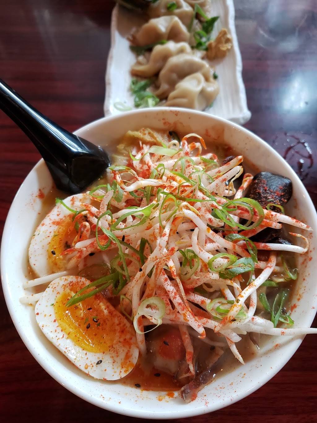 Ronin Cafe and Ramen | restaurant | 130 SW 1st St, Corvallis, OR 97333, USA | 5413683932 OR +1 541-368-3932