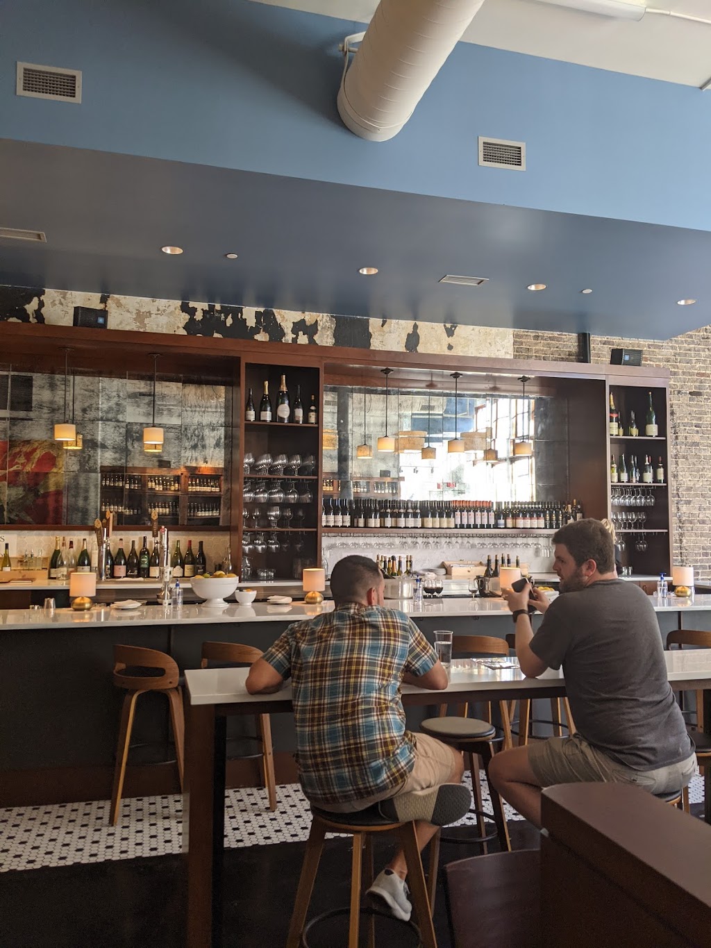 Aviné | restaurant | 2225 2nd Ave N, Birmingham, AL 35203, USA | 2052245177 OR +1 205-224-5177