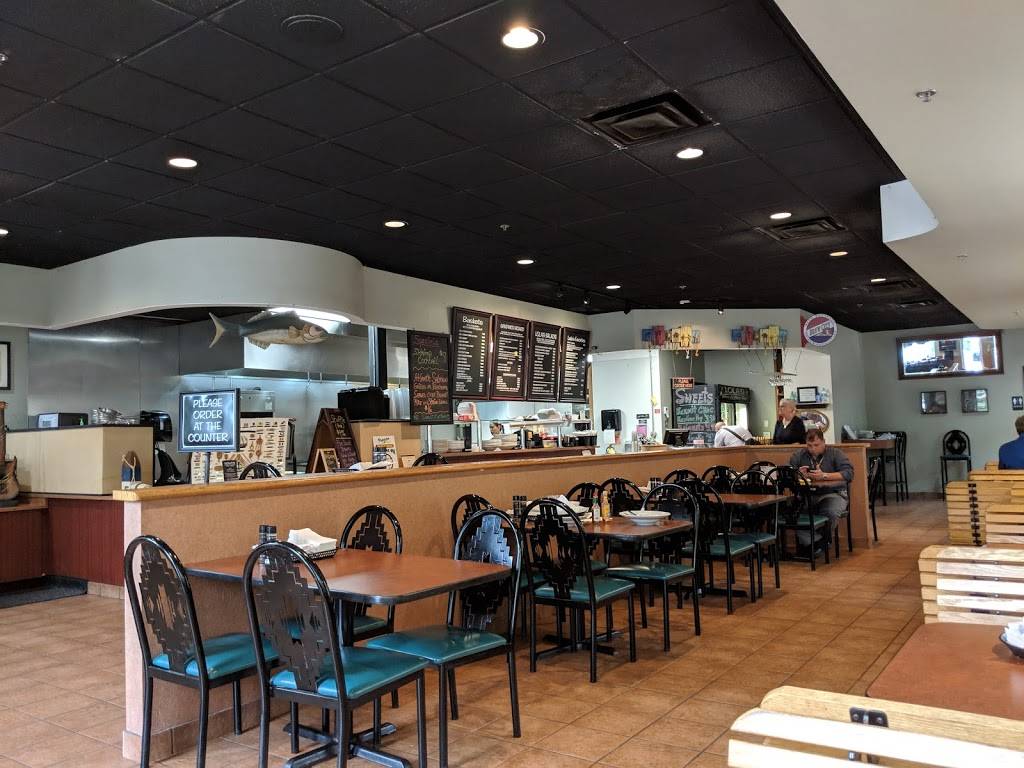 Lolas Seafood Eatery | restaurant | 4595 Northlake Blvd, Palm Beach Gardens, FL 33418, USA | 5616222259 OR +1 561-622-2259