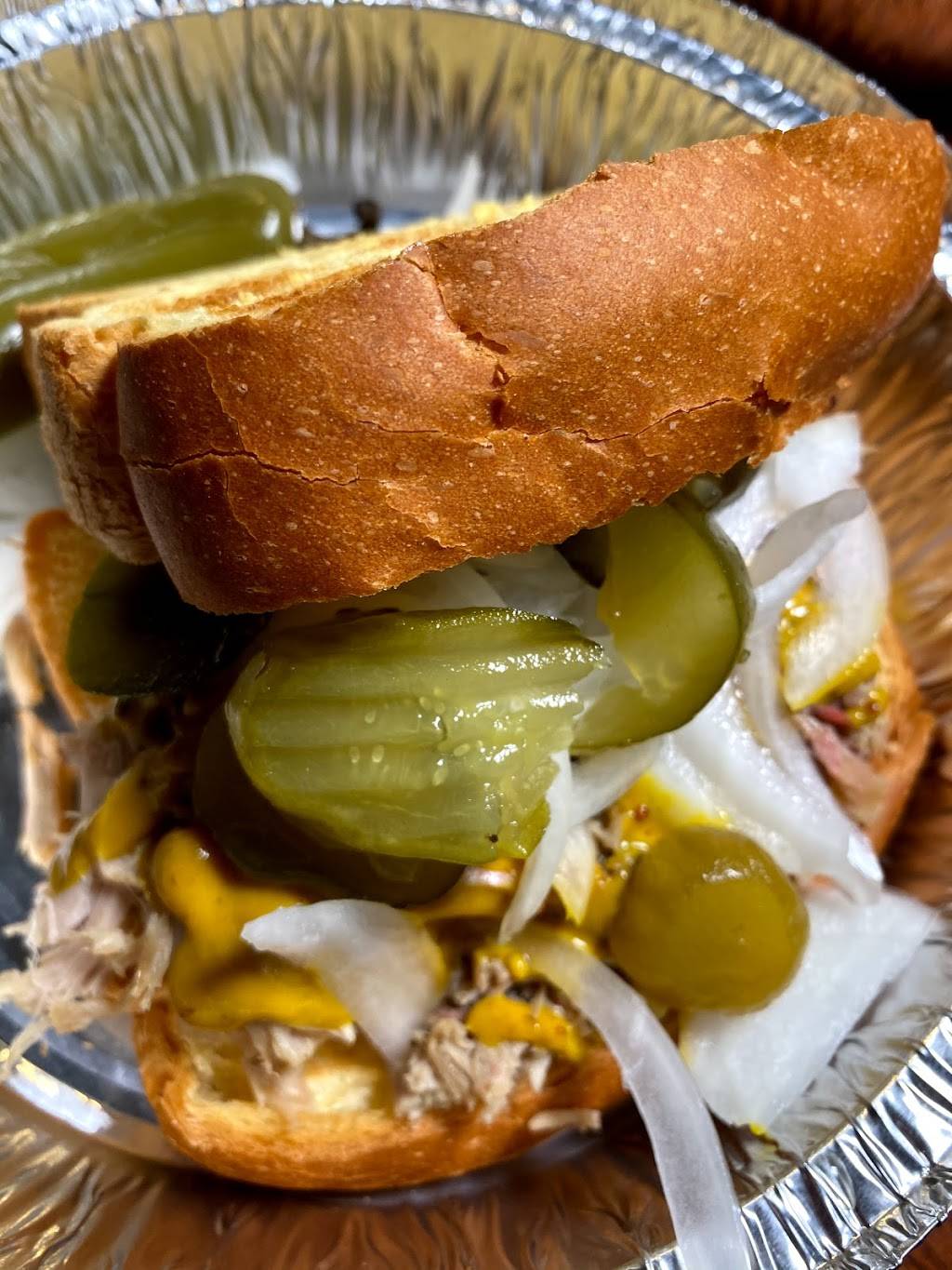 Sin City Smokers Barbecue and Catering | restaurant | 2861 N Green Valley Pkwy, Henderson, NV 89014, USA | 7028235605 OR +1 702-823-5605