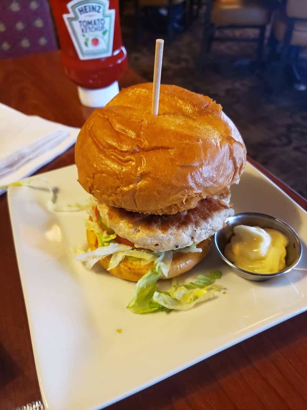 Ruby Tuesday | restaurant | 7611 Thorndike Rd, Greensboro, NC 27409, USA | 3368410066 OR +1 336-841-0066